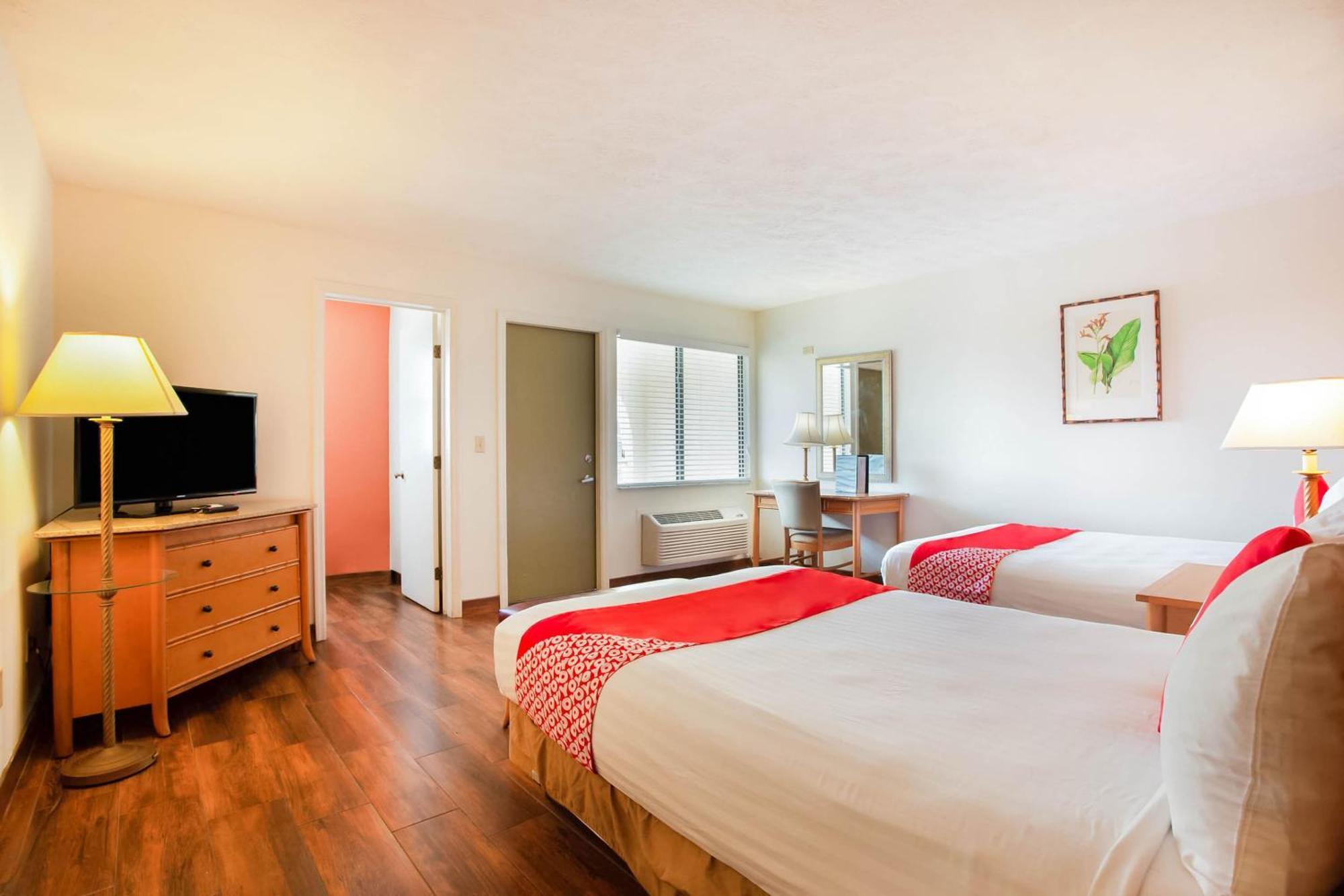 Oyo Waterfront Hotel- Cape Coral Fort Myers, Fl Экстерьер фото