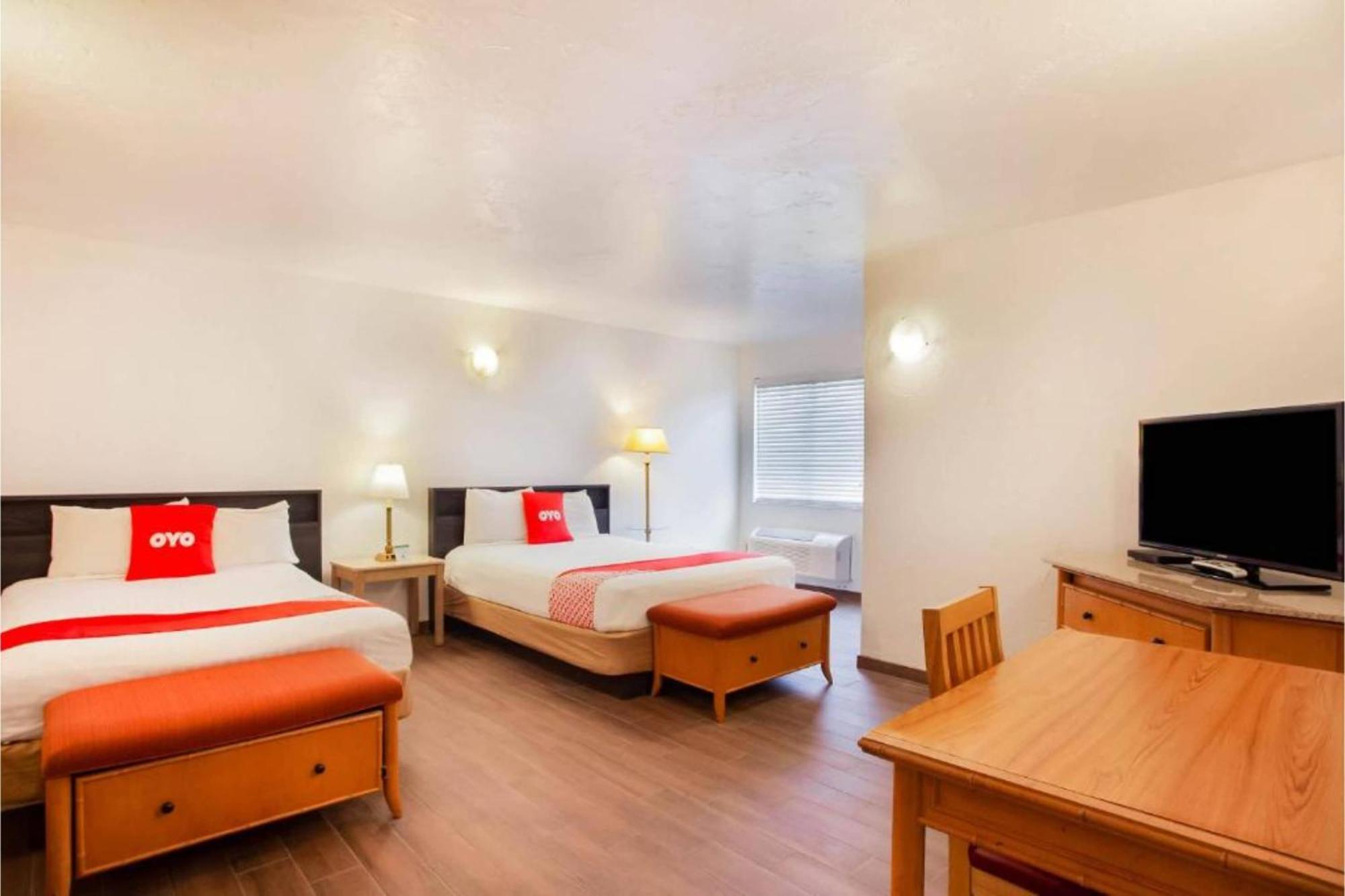 Oyo Waterfront Hotel- Cape Coral Fort Myers, Fl Экстерьер фото