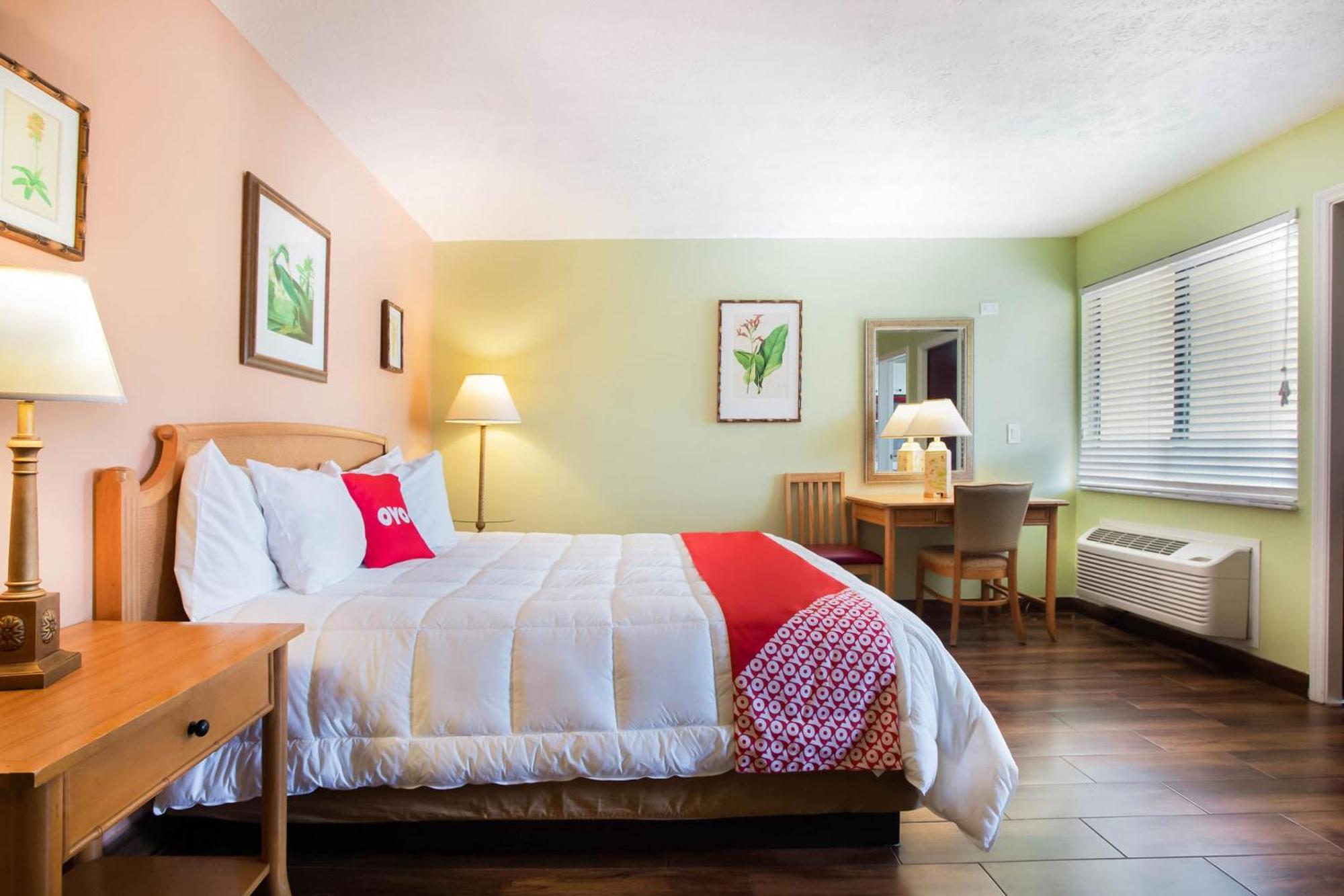 Oyo Waterfront Hotel- Cape Coral Fort Myers, Fl Экстерьер фото